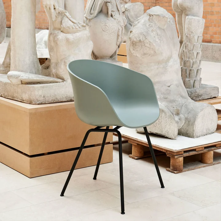 About A Chair AAC 26 de HAY