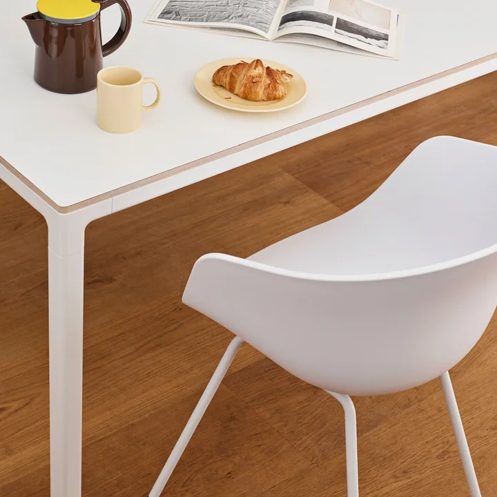 About A Chair AAC 26 de HAY en acier blanc / blanc