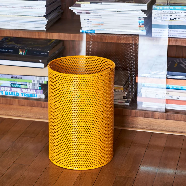 Perforated Bin M Ø 25 x H 36 cm par HAY en jaune