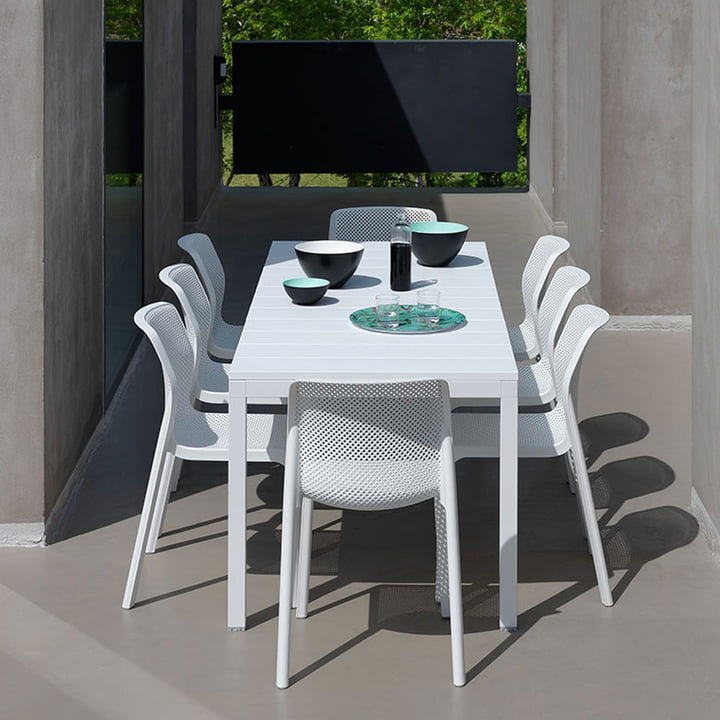 Bit Chaise avec table Rio extensible depuis Nardi la terrasse