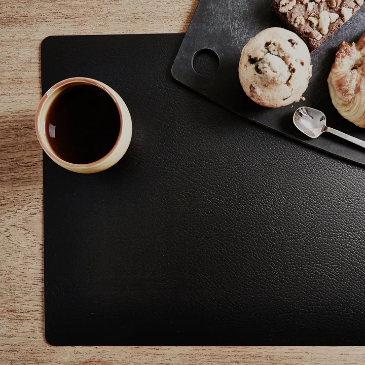 Set de table Square L 35 x 45 cm de Lind DNA in Bull noir