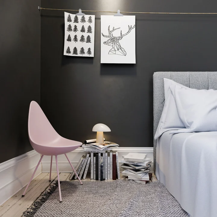Drop Chaise et lampe de table Night Owl de Fritz Hansen