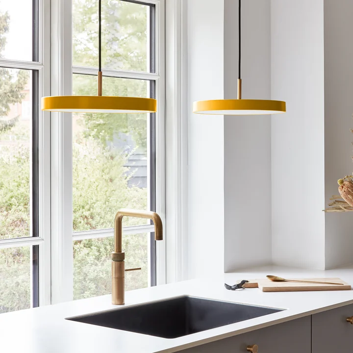 Asteria Mini Suspension à LED de Umage en jaune safran