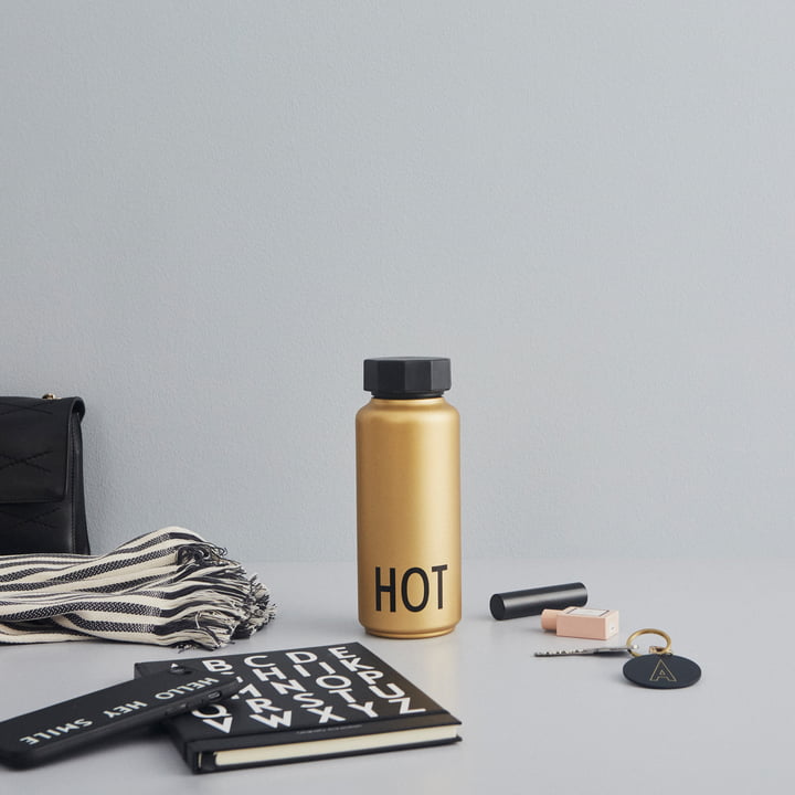 Bouteille thermos AJ Hot & Cold 0,5 l de Design Letters en Hot / or