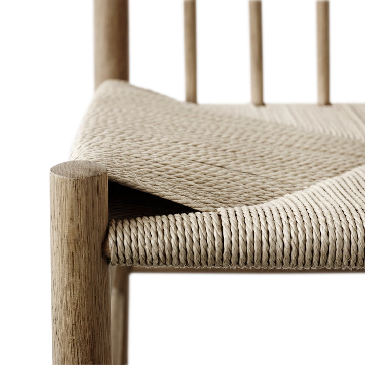 J80 Chaise, chêne laqué mat / tressage naturel de FDB Møbler en détail