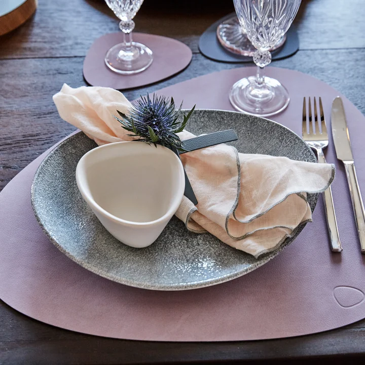 Set de table Curve L by Lind DNA en Nupo violet