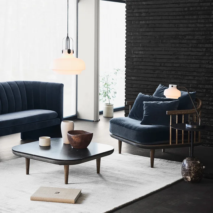 Lampe de table Copenhagen SC15 et table basse Fly par & tradition