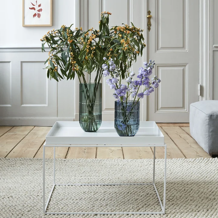Plateau et Colour vase par HAY