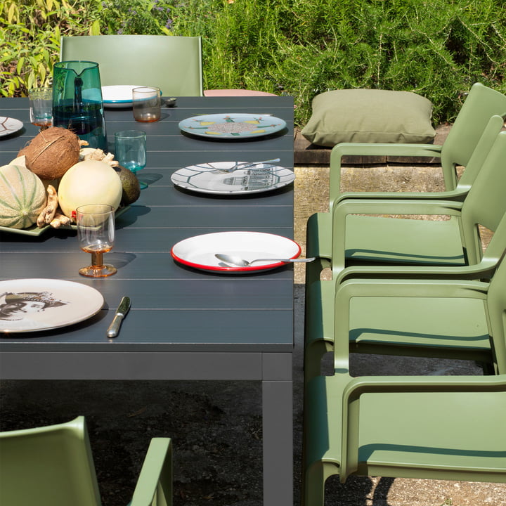 Table Rio de Nardi dans le jardin