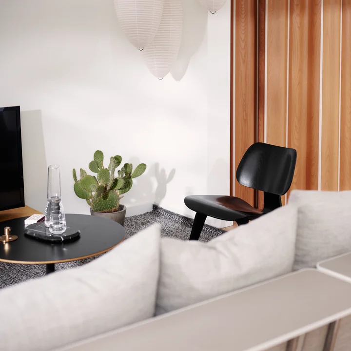 Vitra - Plywood Group LCW, noir