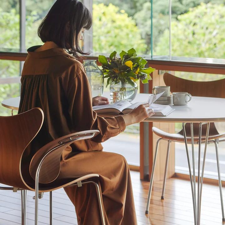 Fauteuil anniversaire Lilie de Fritz Hansen