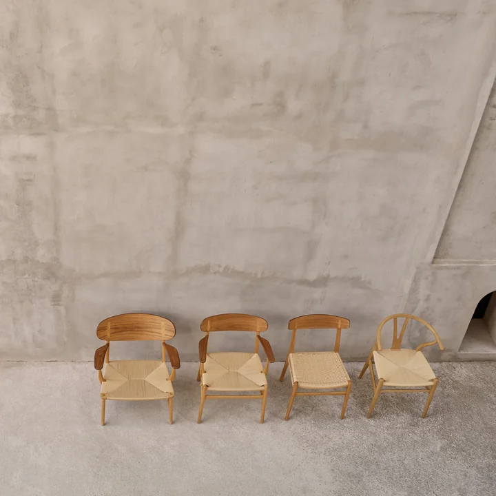 Les chaises CH25, CH22, CH26, CH23, CH24 de Hans J. Wegner pour Carl Hansen