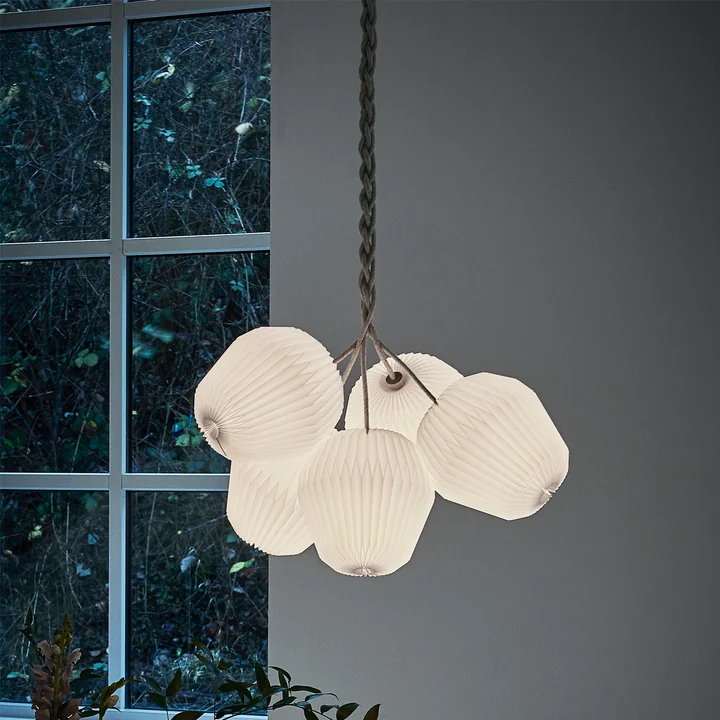 Lampe à suspension "Le Bouquet" de Le Klint en blanc (lot de 5)