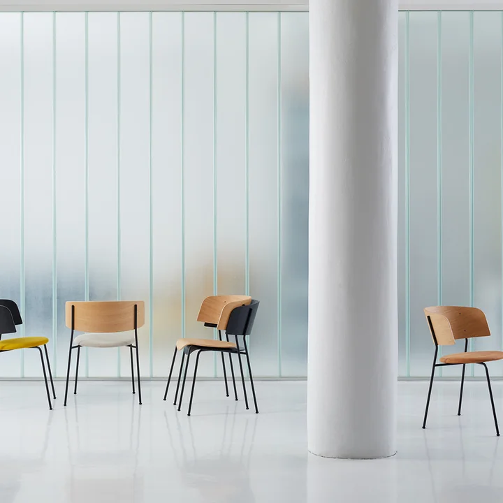 Wagner Chaise avec accoudoirs de OUT Objekte unserer Tage