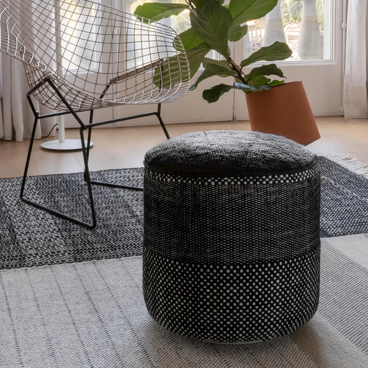 Tres Persian Pouf en noir de nanimarquina .