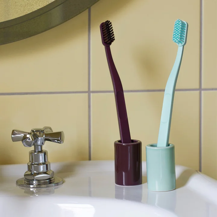 Porte-brosse à dents, bordeaux, menthe par HAY .
