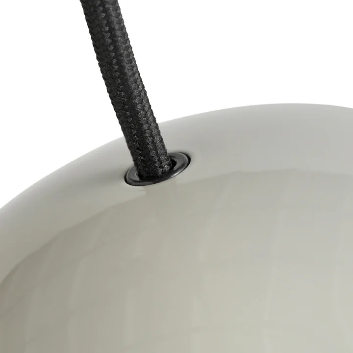 La suspension Pao Steel, crème par HAY