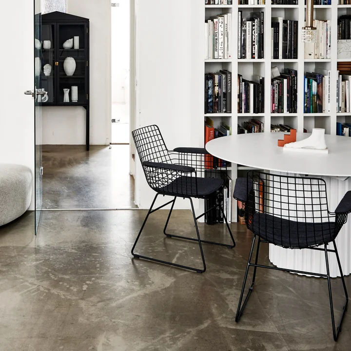 Un salon stylé aux accents industriels