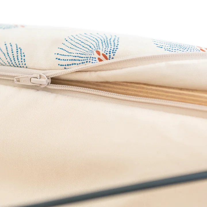 Growing Green Transat avec coussin de Nobodinoz en blue gatsby / cream