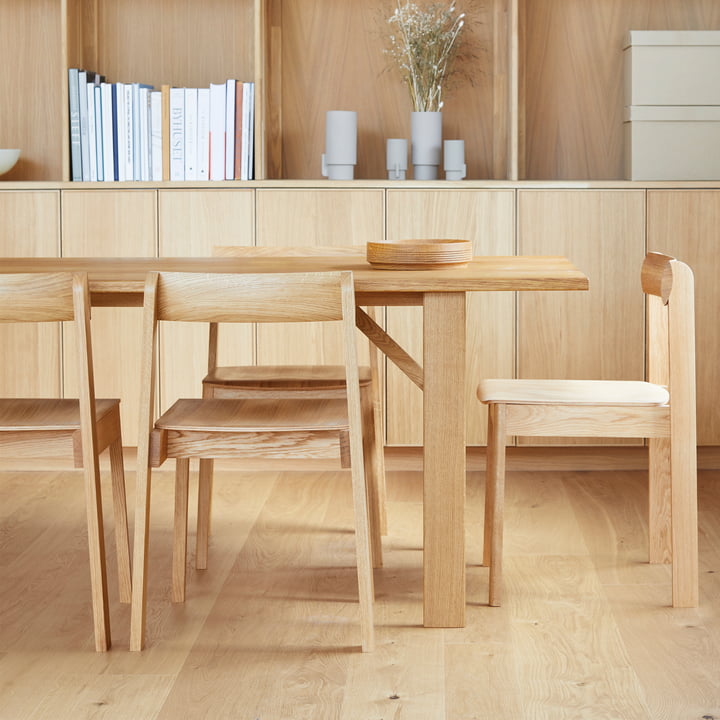 Chaise en bois minimaliste pour la salle à manger