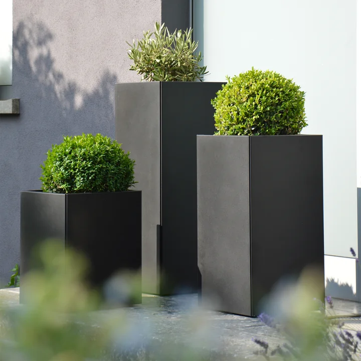 Les jardinières Planter de Jan Kurtz en différentes hauteurs