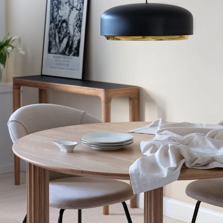 Comfort Circle La table à manger de Umage est faite pour la famille