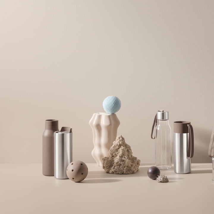 Le site Urban bouteille thermos et la Urban To Go Cup de Eva Solo dans le nouveau taupe