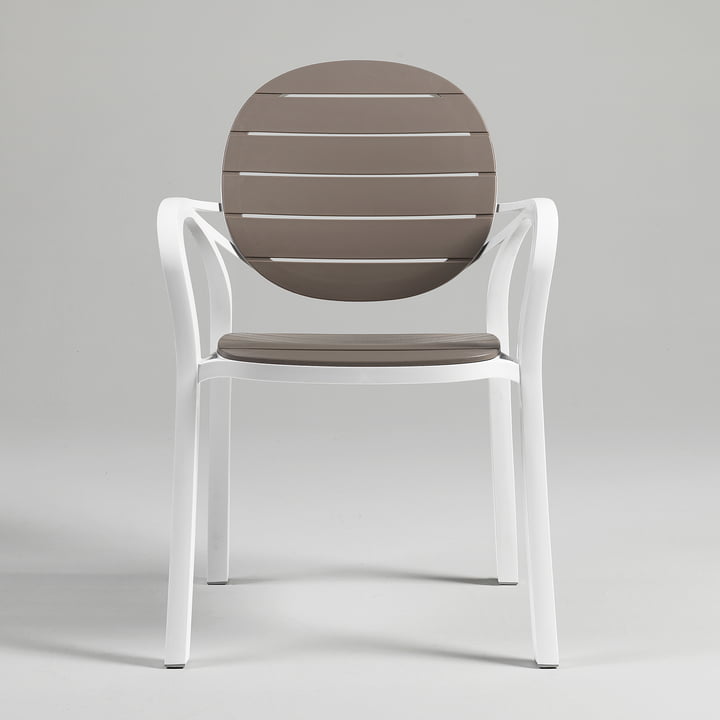 Le fauteuil Palma de Nardi en bianco / tortora