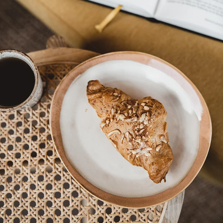 L'assiette 70's de HKliving au petit-déjeuner