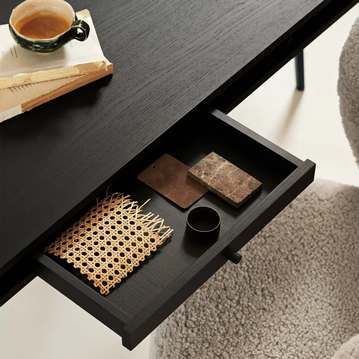 Les tiroirs du bureau JFK de Norr11