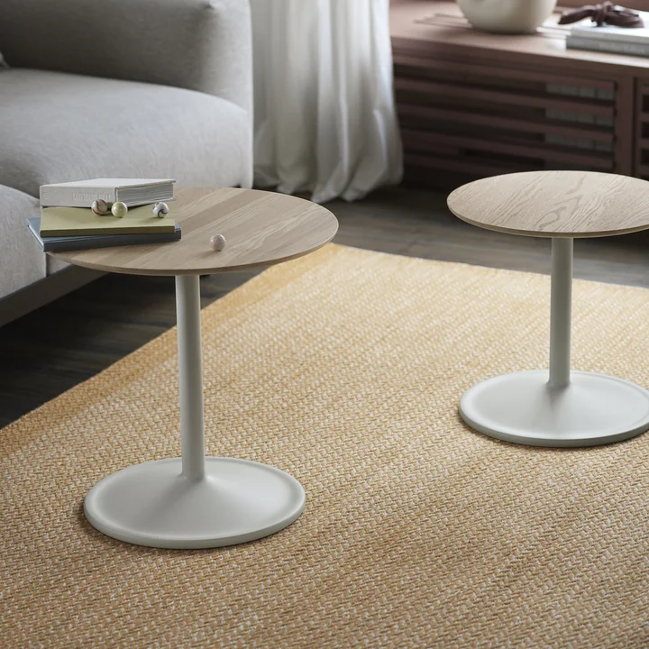 Soft Table d'appoint de Muuto en chêne / off-white