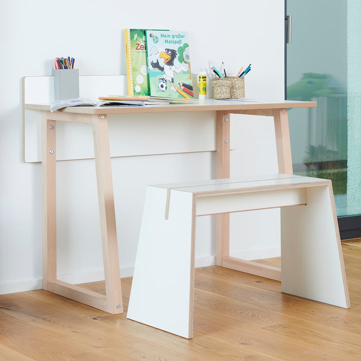 bureau pour enfants werk en blanc / hêtre et tabouret en blanc stubenhocker de Tojo