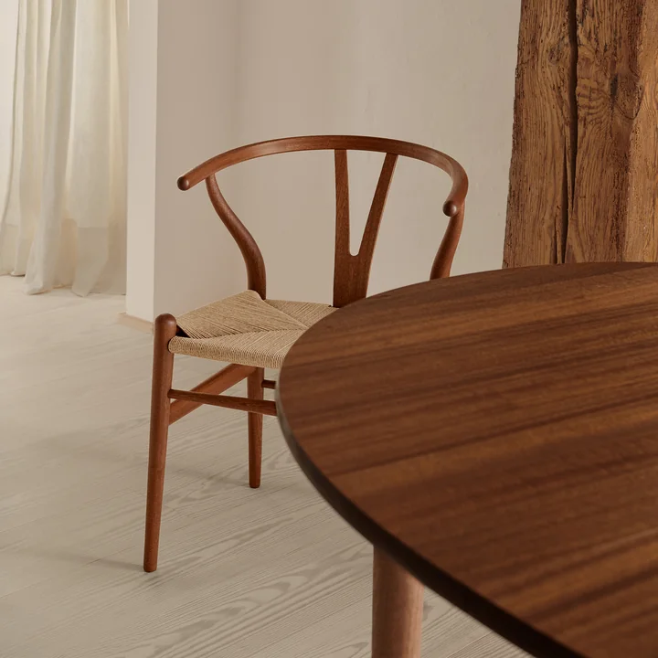 CH24 en acajou de Carl Hansen