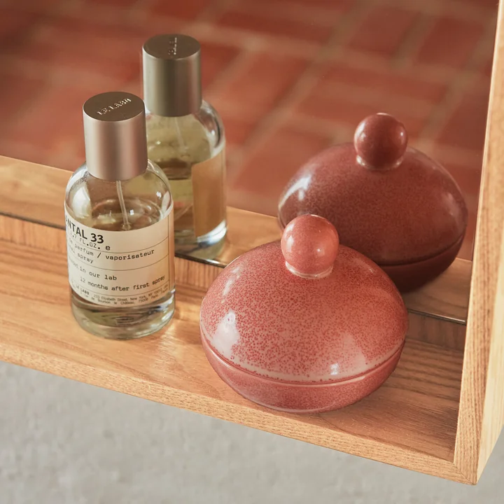 Peili Miroir & Saga Bonbonnière Low de OYOY en coral