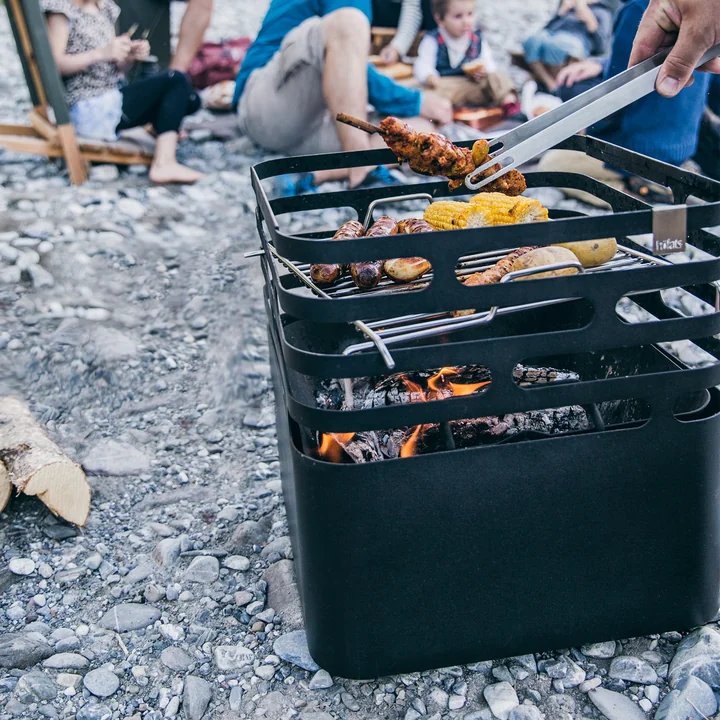 Panier à feu mobile avec grille