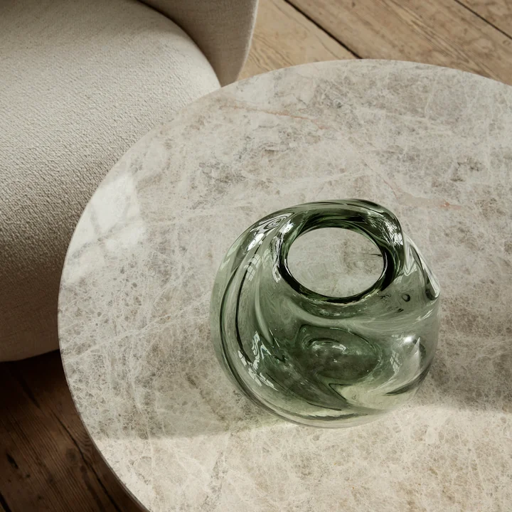 Water Swirl Vase de Ferm Living dans le design recycled