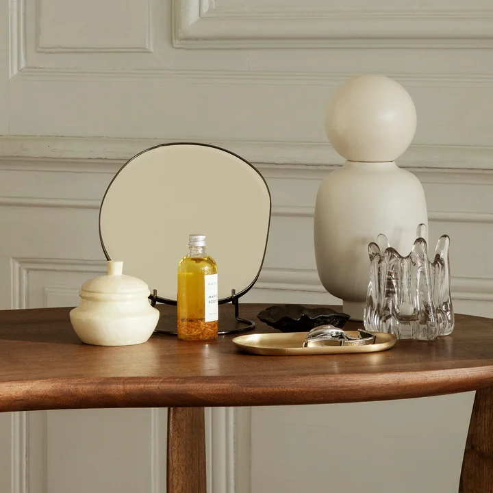Pond Miroir de table de Ferm Living en version chromée