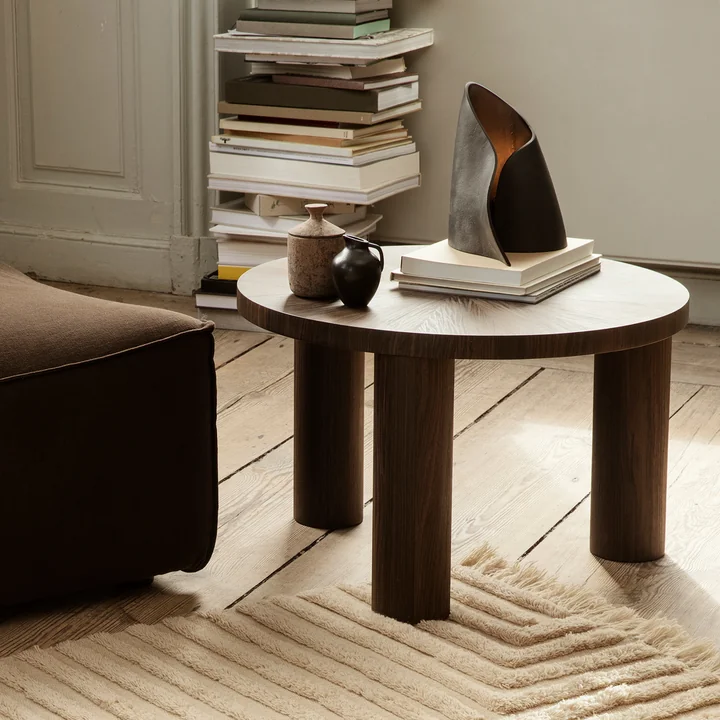 Lampe de table Oyster de Ferm Living dans la couleur noire