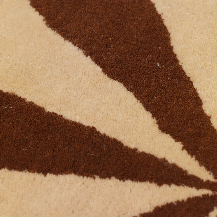 Arch Tapis touffeté de Ferm Living dans le design rouge brique / off-white