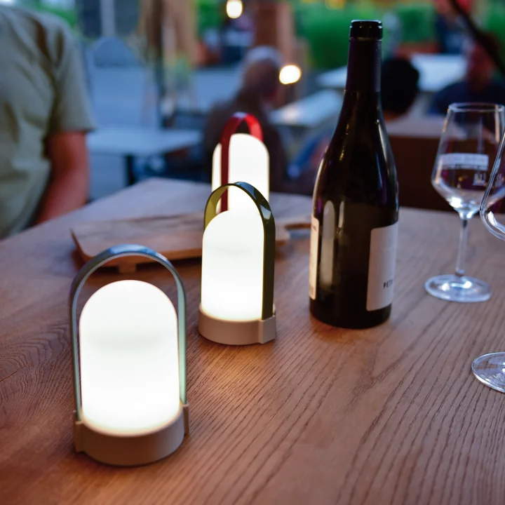 Uri Lampe LED rechargeable de Remember