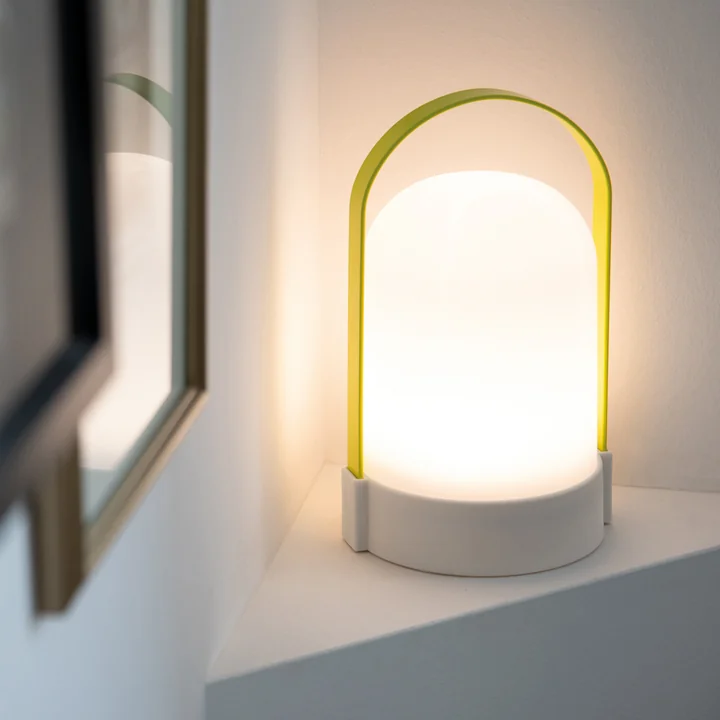 Uri Lampe LED rechargeable de Remember