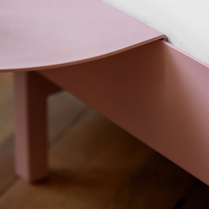 Table de nuit pour lit de Moebe en dusty rose