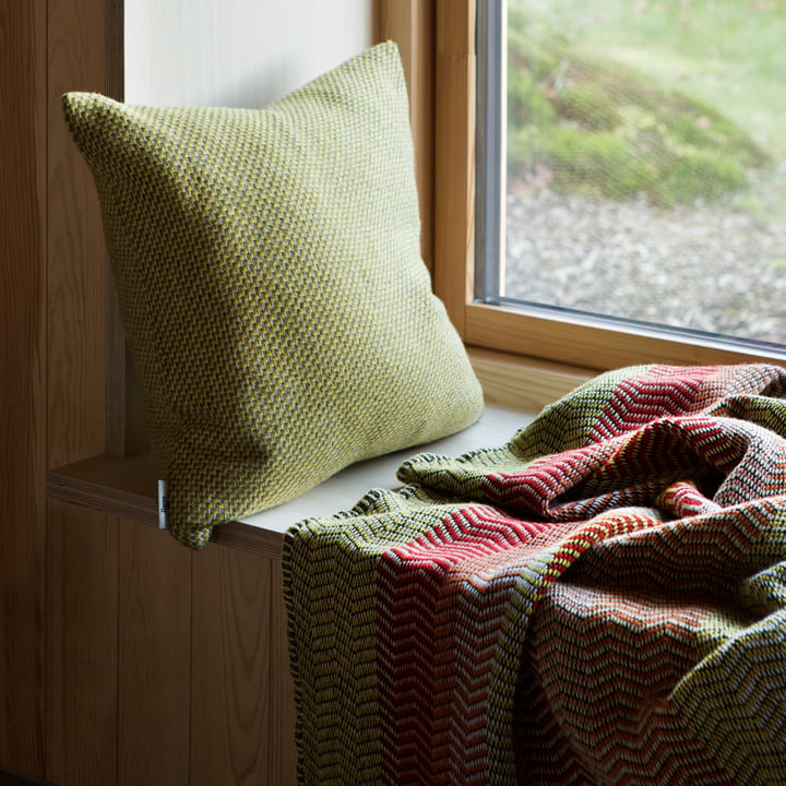 Fri Coussin 60 x 60 cm de Røros Tweed en summer red