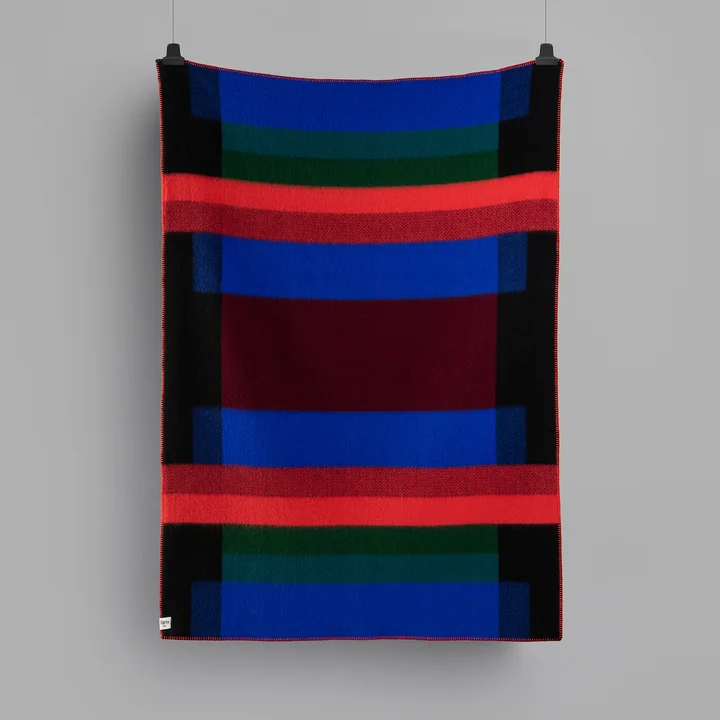 Mikkel Couverture en laine 200 x 135 cm de Røros Tweed in dark