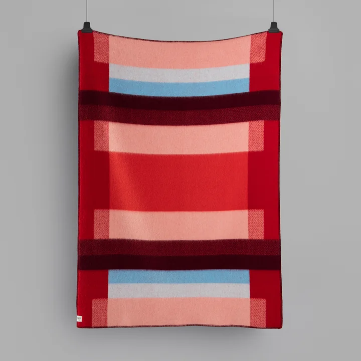 Mikkel Couverture en laine 200 x 135 cm de Røros Tweed en rouge