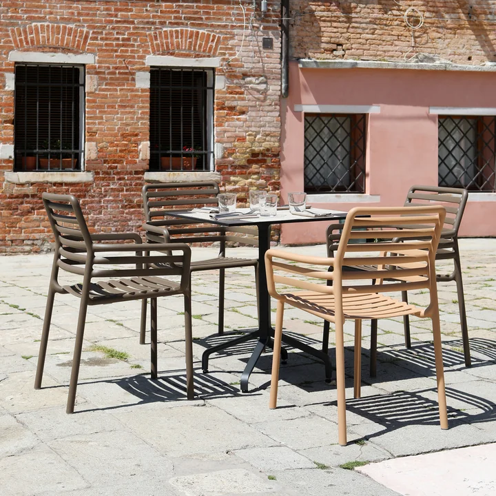 Doga Chaise avec accoudoirs de Nardi