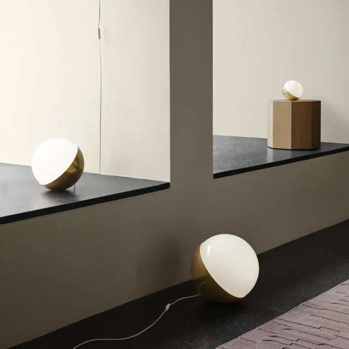 VL Studio Lampe de table de Louis Poulsen en laiton