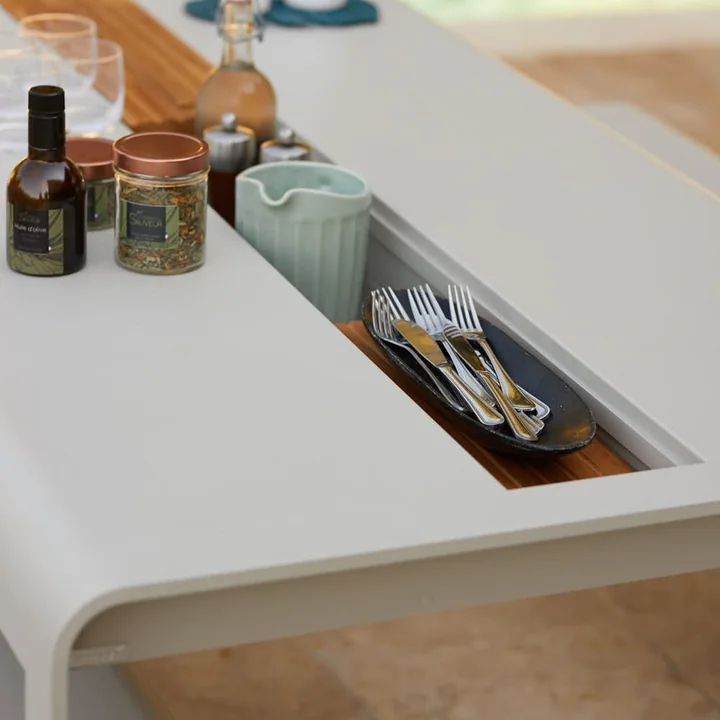 Bellevie Table avec rangement, gris de Fermob