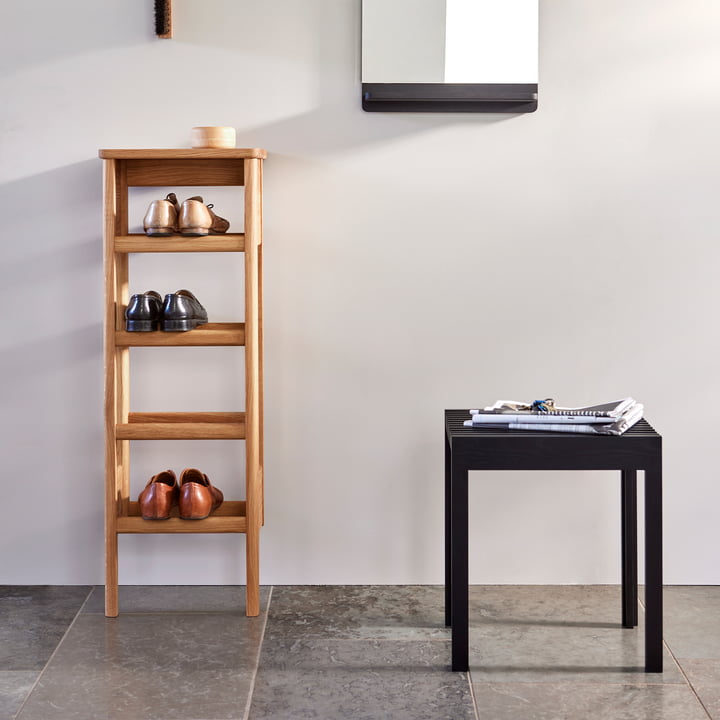 Tabouret Lightweight et armoire A Line de Form & Refine