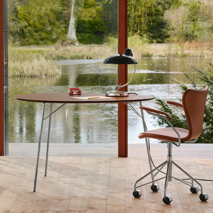 Egg Table de Fritz Hansen
